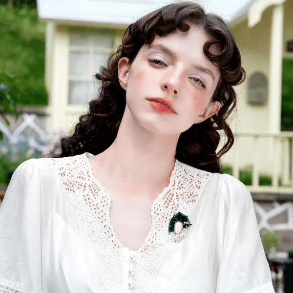 Emerald Pearl Wreath Brooch Angled View