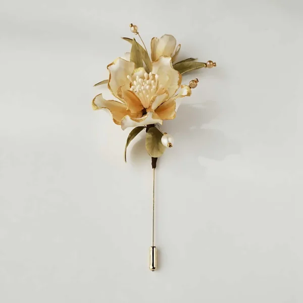 Silk Floral Brooch Front View Front view of elegant handmade silk floral brooch